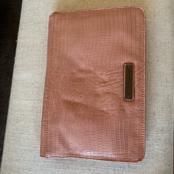 NWOT BCBG pink snake envelope clutch - Picture 2 of 3